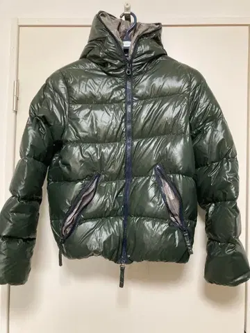 Duvetica 후드 부착 다운 자켓 46 사이즈