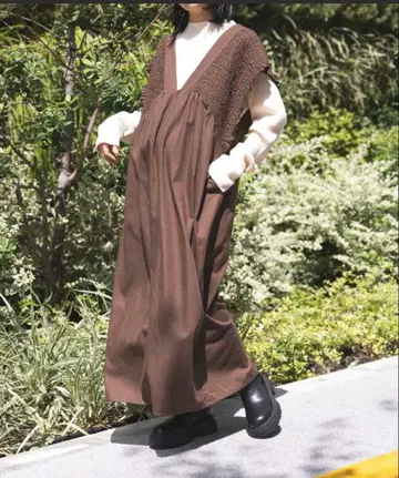 셔링 V넥 원피스 브라운