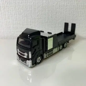 토미카 개조 이스즈 기가 중장비 운반차