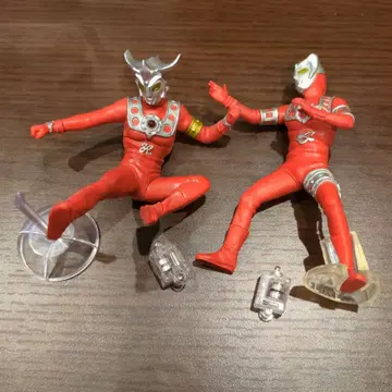 궁극의 루미너스 울트라맨 4체 묶음 판매 (루미너스 유닛 포함)