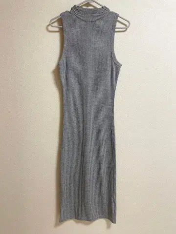 그레이 슬리브리스 타이트 원피스