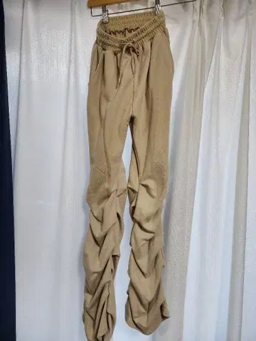 다리치 darich 턱 플레어 팬츠