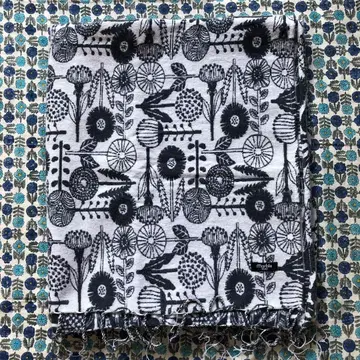 [ 미사용 ] 마블슈드 marble sud 스톨 댄들라이온 패턴