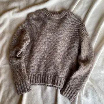 드레스트리아 모카 모헤어풍 니트 스웨터