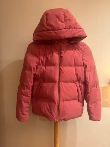 유니클로 심리스 다운 거의 새상품 M 핑크