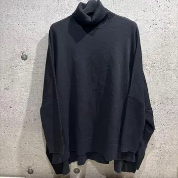 SUGAR ROSE 슈가 로즈 슬릿 니트 판초 차콜 그레이