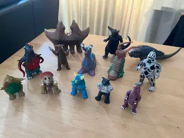 울트라맨 괴수 13체