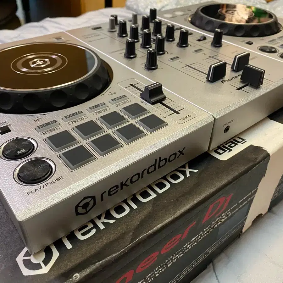 Shop ddj400 on Bunjang Global Site - No more Korean account!