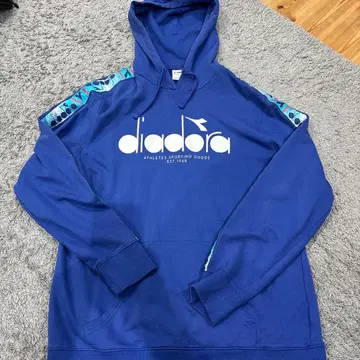 diadora 파란색 후드티 XXXL