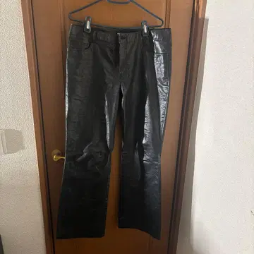 sullen tokyo 코팅 플레어 트라우저