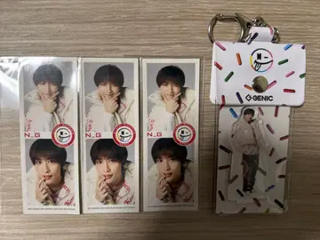 GENIC 마시코 아츠키 미니 아크릴 스탠드(케이스 포함) & 스티커