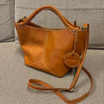 Zucchero 가죽 숄더백 내 파우치 포함