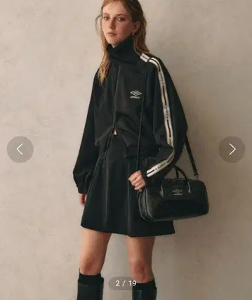 새상품급 umbro x VIS 별주 모델 숏 트랙 자켓 블랙