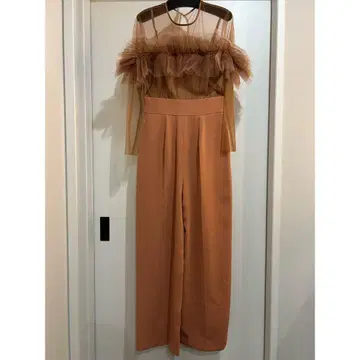 새상품 러그나문 M 프릴 오프숄더 콤비네존 결혼식 드레스 오렌지