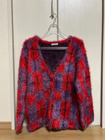 jouetie 적자색 체크 무늬 퍼 가디건