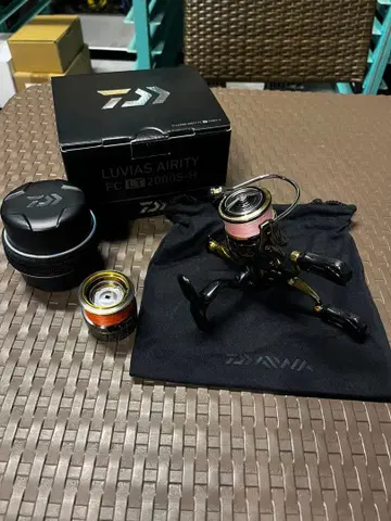 DAIWA LUVIAS AIRITY FC LT 2000S-H