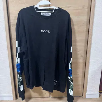 LEGENDA 플라워 무늬 긴팔 티셔츠