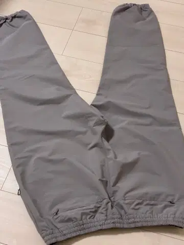 뉴발란스 그레이 와이드 팬츠