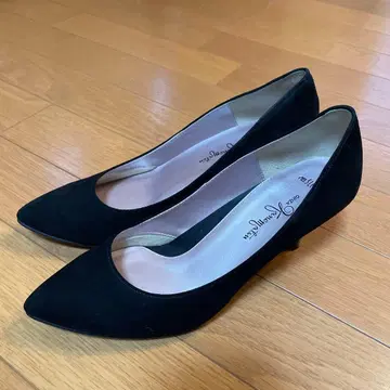 긴자 카네마츠 펌프스