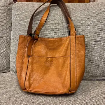 Dakota 가죽 브라운 토트백