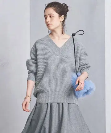 UNITED ARROWS UWSC 아제 V넥 니트