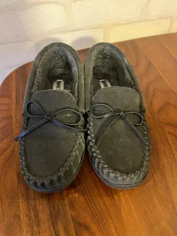Minnetonka 그레이 퍼 모카신