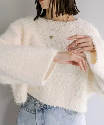 mystic 긴팔 니트 숏 기장