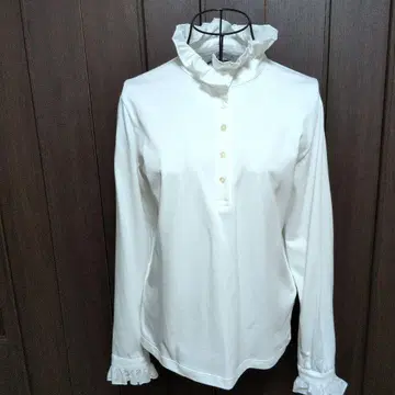 애니에스베이, 프릴 칼라 화이트 긴팔 셔츠