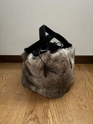 WA&CO 퍼 핸드백 파우치 포함