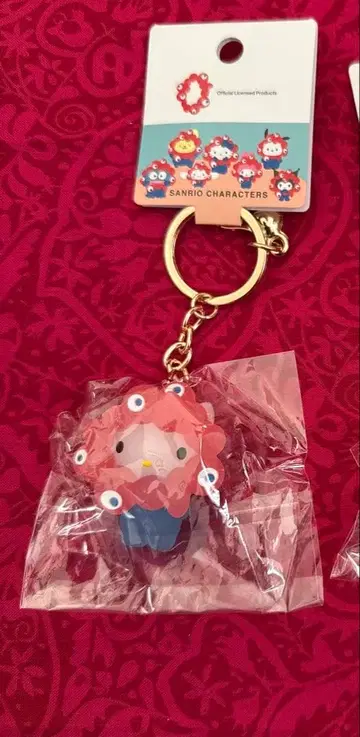 만박 산리오 미야쿠미야쿠 클리어 키링 키티