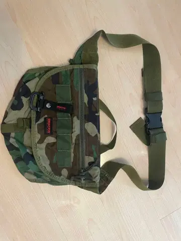 카모플라쥬 숄더백 중형