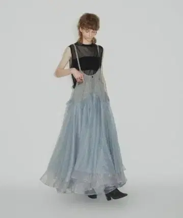 미사용 LA BELLE ETUDE (라벨에튜드) 이소재 살로펫 스커트