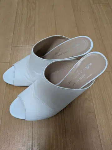 CORSO ROMA 9 화이트 오픈토 하이힐