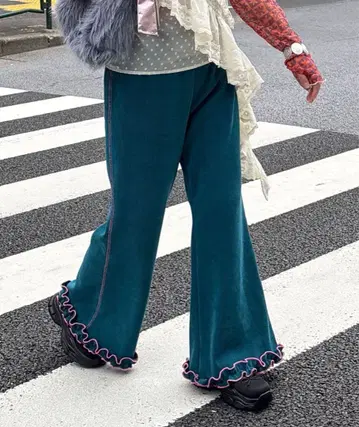 HELLO.SANFRANCISCO 팬츠