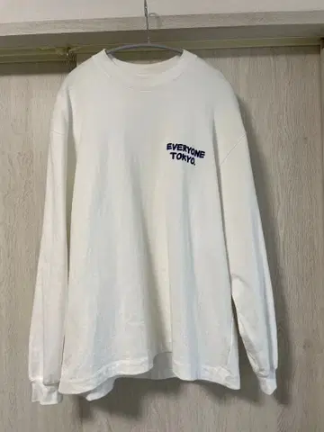 [ 새상품급 ] everyone 에브리원 j.30000 화이트 M 사이즈