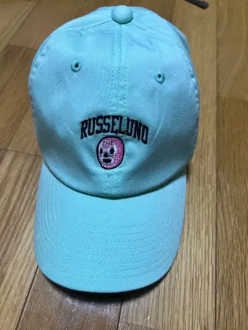 RUSSELUNDO 민트 그린 캡