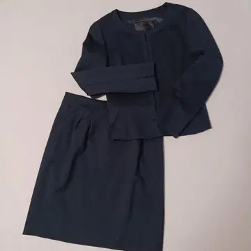 [ 새상품급 ] UNTITLED 스커트 수트 셋업 M 사이즈