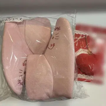 헬로키티 룸슈즈 & 백참