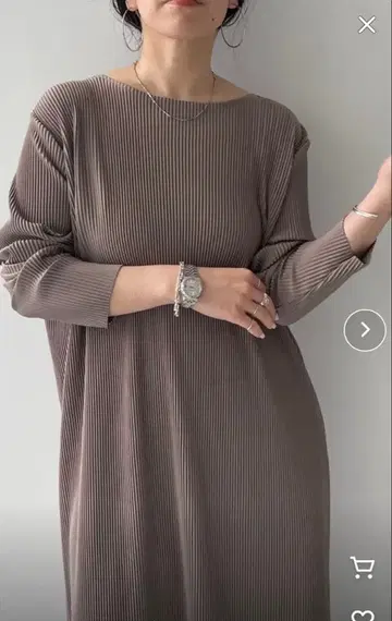 wee9s 플리츠 원피스