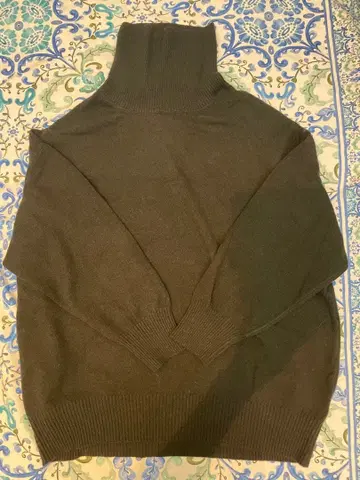 두지엠 클라세 JUSPER 터틀넥 풀오버