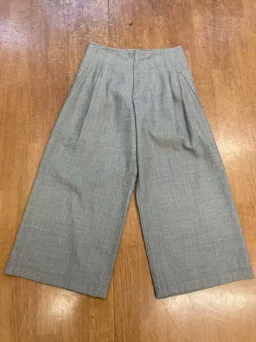 그레이 와이드 팬츠 플리츠 포함