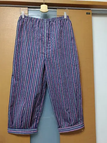 아와 시지라 직물 옷감으로 만든 호박 팬츠, 핸드메이드