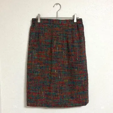 T552 LINEAR 월드 트위드 스커트 무릎 기장 컬러풀 레트로