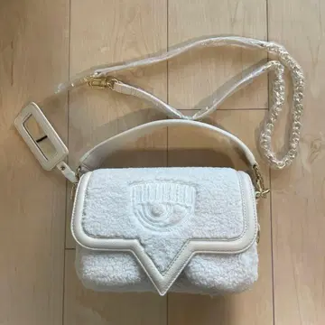 키아라 페라니 퍼 느낌 복슬복슬 핸드백