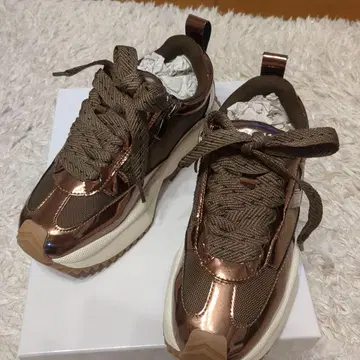 새상품 누벨 보 릴랙스 브론즈 통굽 스니커즈 최신 버전