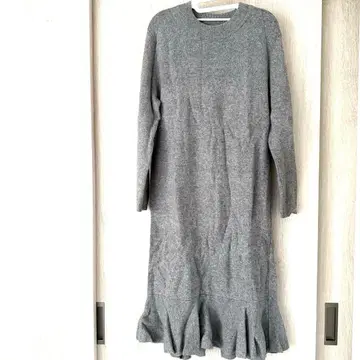 벌스데이 바쉬 원피스 프릴 그레이 플레어 원피스