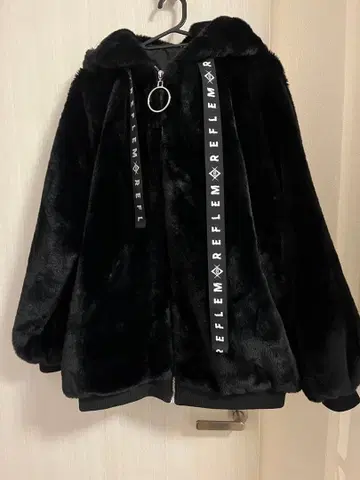 플리스 자켓 블랙 후드 부착