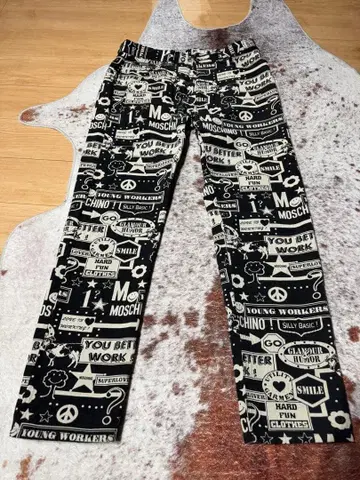 MOSCHINO 프린트 팬츠 블랙/화이트