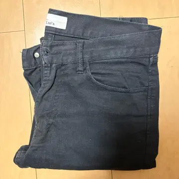 [ 새상품급 ] Lui's 스키니 데님 블랙 S