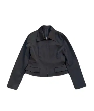 짧은 기장의 재킷